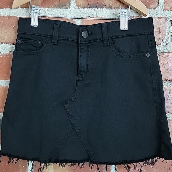 DL1961 Girls Denim Jenny Mini Skirt in Black Jet Set Raw Hem 12 - Picture 1 of 13